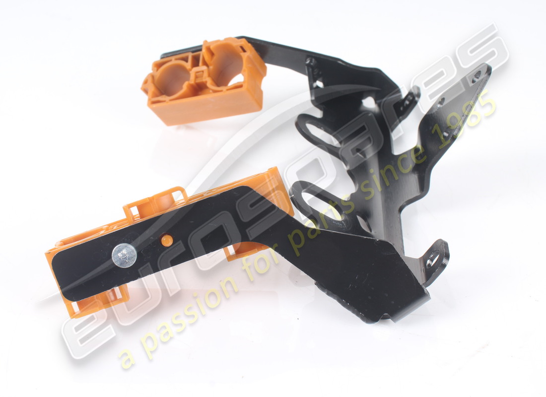 USATO FERRARI STAFFA SG. NUMERO PARTE 905806 (3) usato ferrari staffa sg. numero parte 905806 (3)