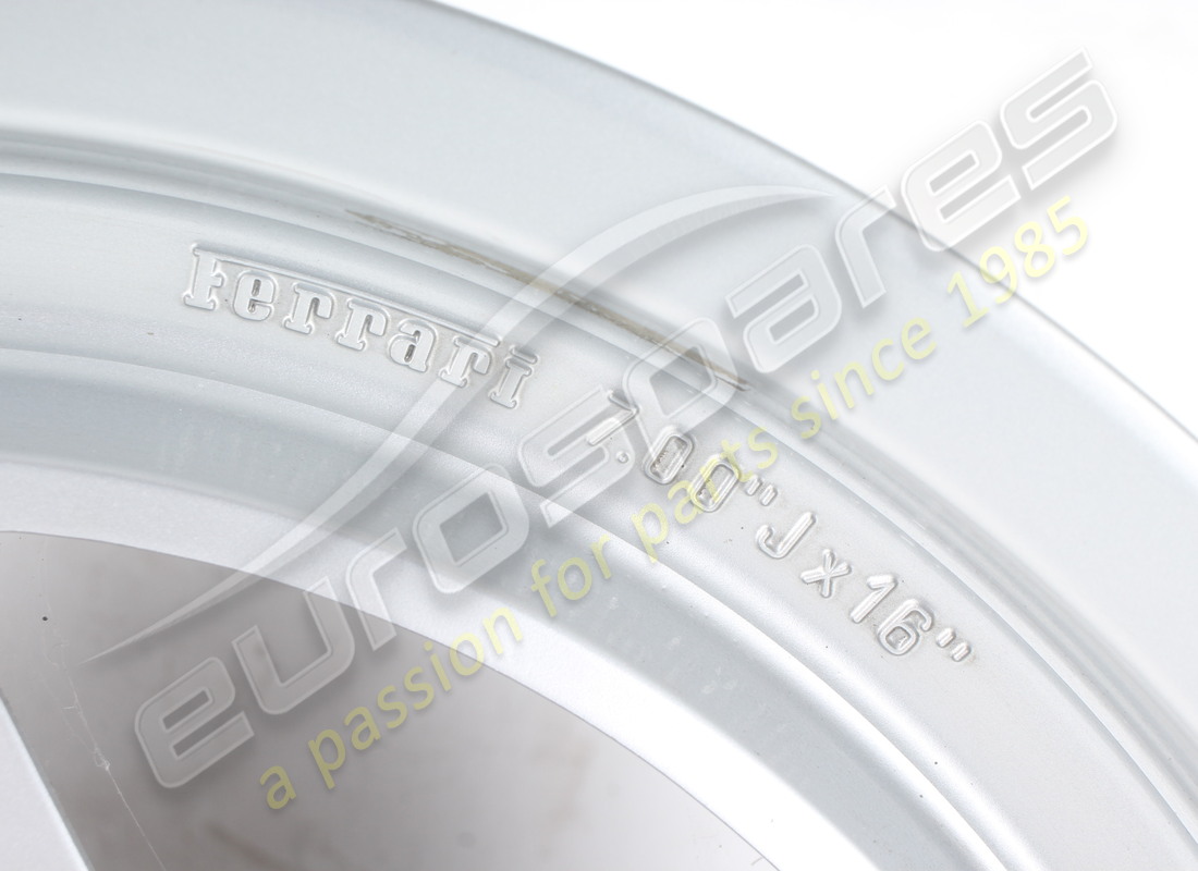 ruota anteriore usata ferrari 7jx16. numero parte 137079 (3)
