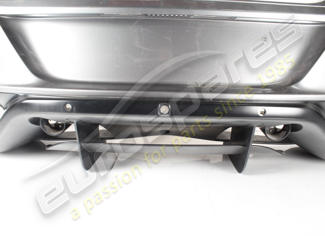paraurti posteriore ferrari usato. numero parte 84260310 (4)