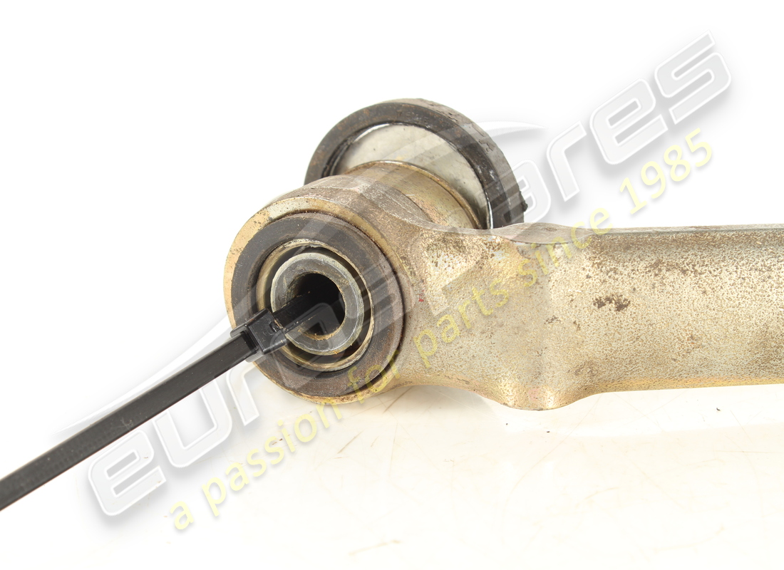 usato ferrari braccio superiore destro. numero parte 125684 (2)