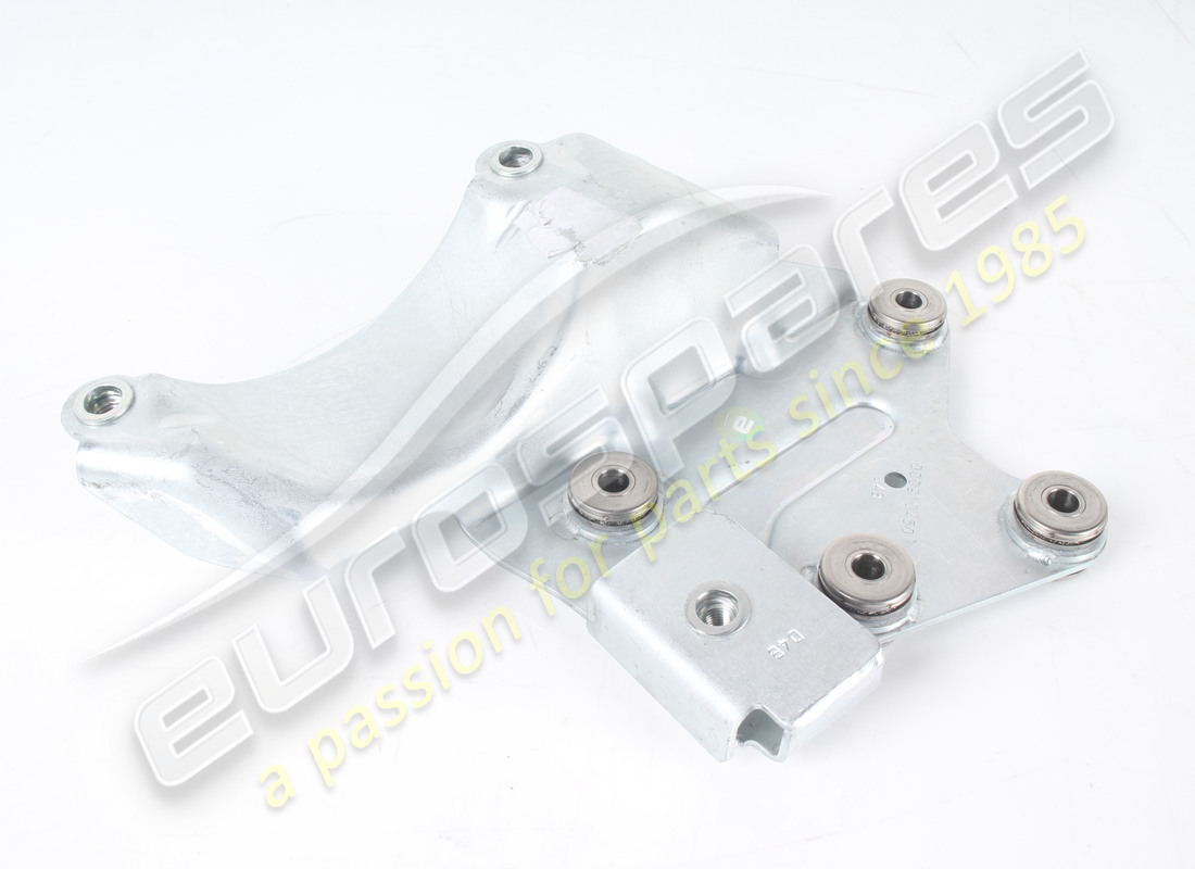 USATO Ferrari STAFFA SUP. COMPRESSORE HV C . NUMERO PARTE 910446 (1) USATO Ferrari STAFFA SUP. COMPRESSORE HV C . NUMERO PARTE 910446 (1)