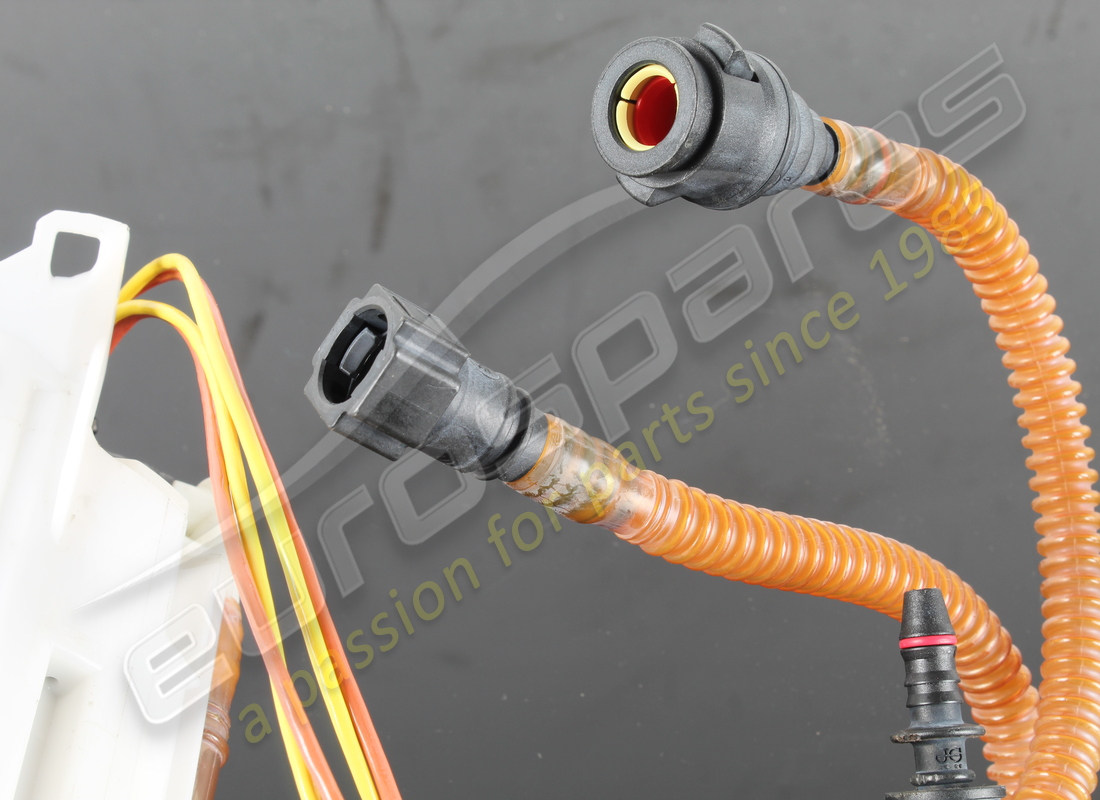 pompa del carburante ferrari usata. numero parte 270125 (2)