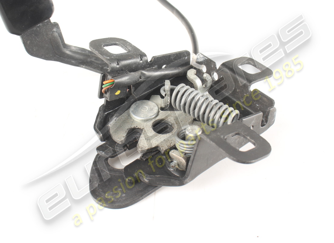 serratura coperchio usata ferrari. numero parte 83752200 (3)