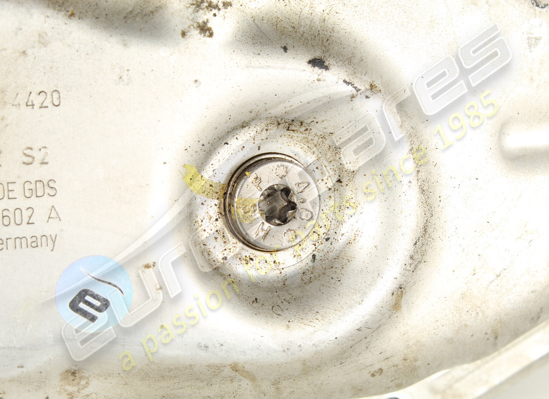 COPPA DELL'OLIO USATA LAMBORGHINI CON APERTURA PER. NUMERO PARTE 0P2103602A (4) coppa dell'olio usata lamborghini con apertura per. numero parte 0p2103602a (4)