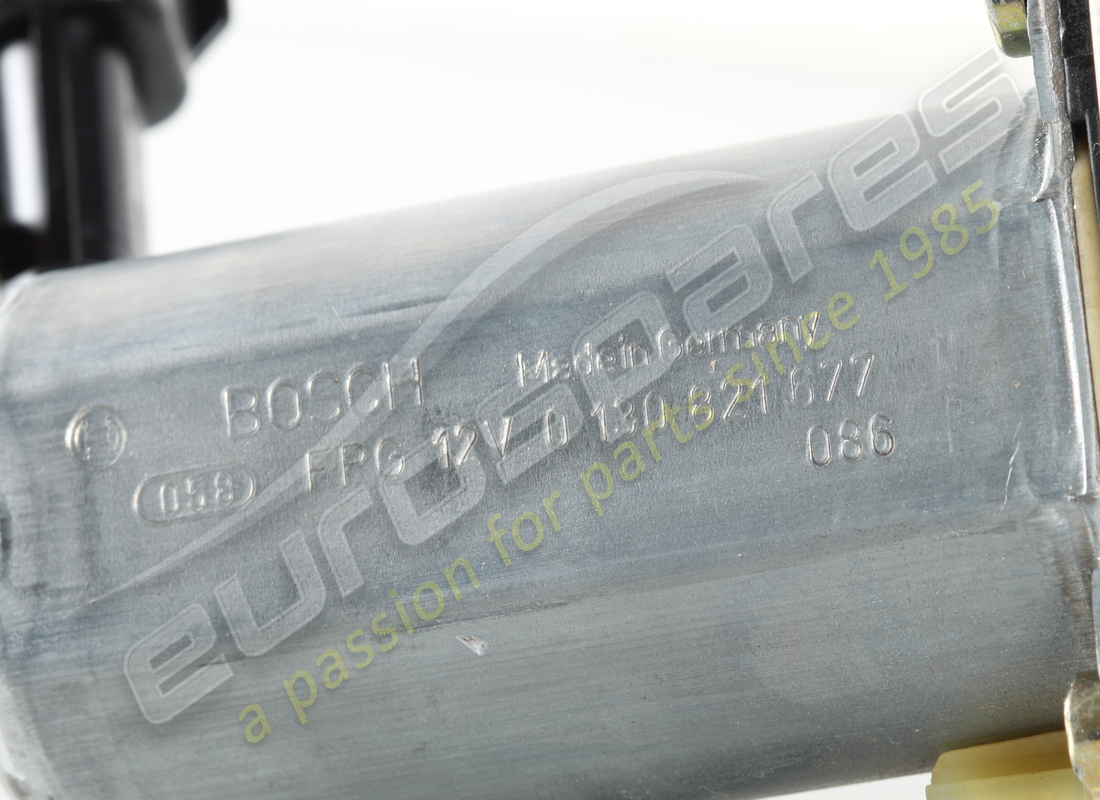 new ferrari rh glass lifting motor. part number 65819600 (2)