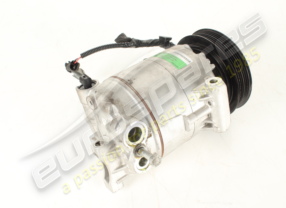 compressore dell'aria condizionata ferrari usato. numero parte 265692 (2)