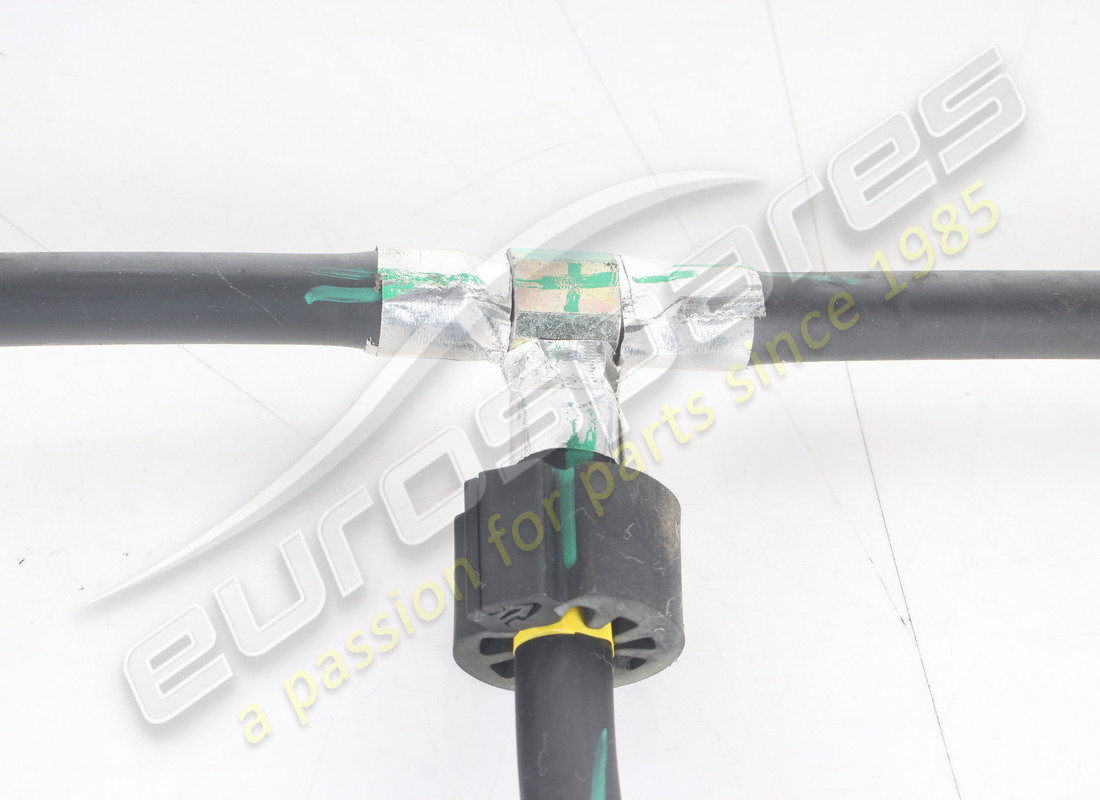 tubo di alimentazione carburante usato ferrari, parte posteriore numero parte 285160 (2)