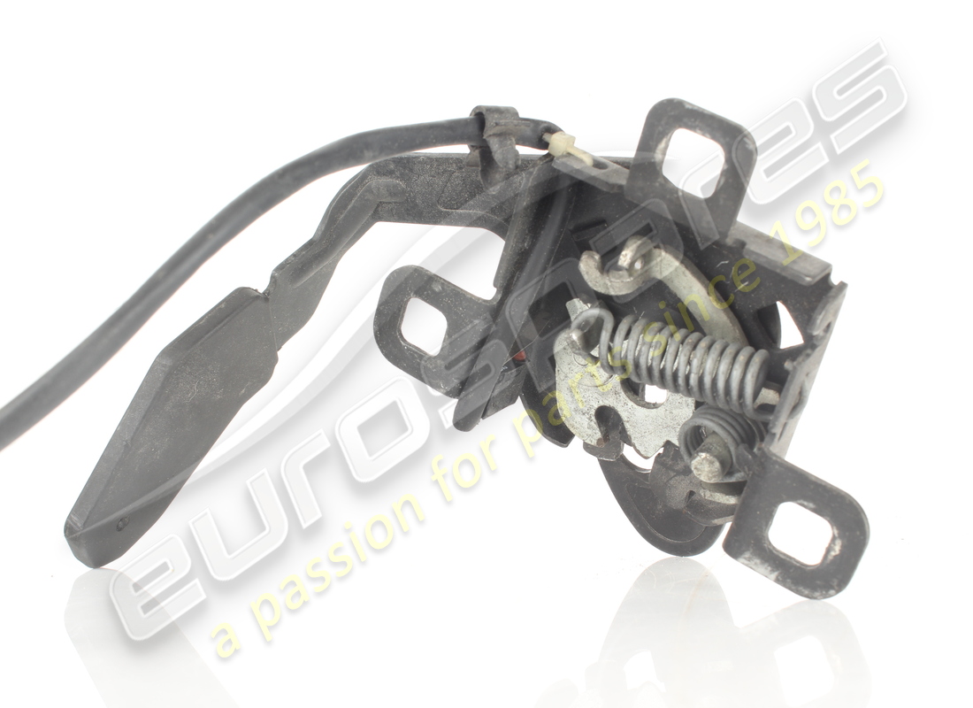 serratura coperchio usata ferrari. numero parte 83752200 (2)