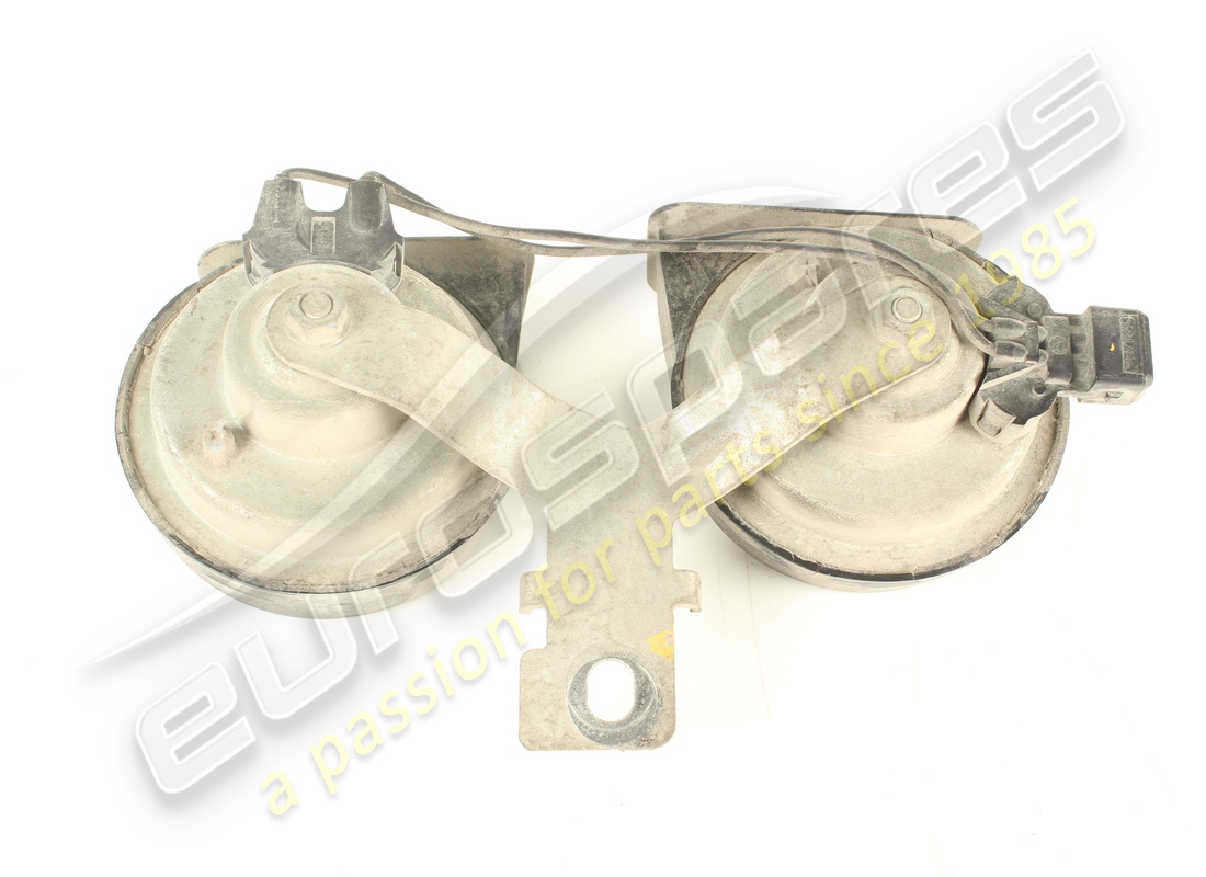 clacson usato ferrari completo di staffa. codice ricambio 251347 (2)