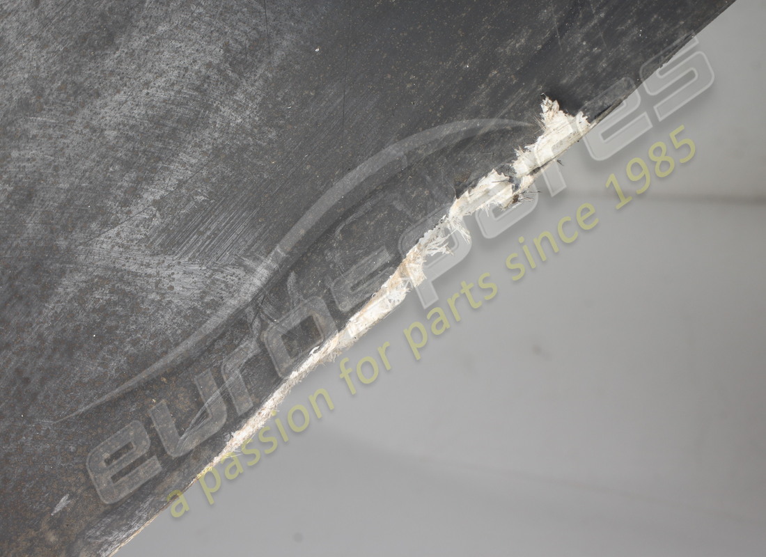 timone posteriore dx usato ferrari. numero parte 62345200 (2)