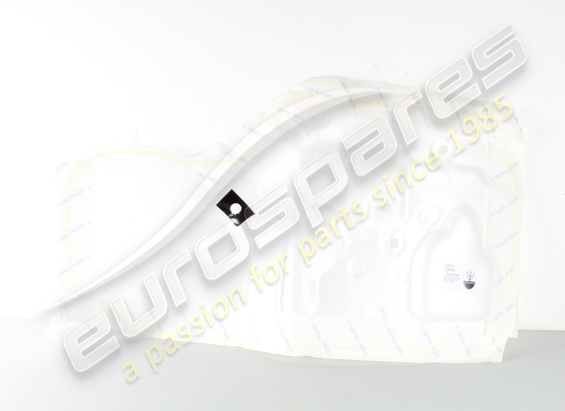 NUOVO MASERATI SCHERMO ANTIACQUA RH NELLA PORTA. NUMERO PARTE 82215100 (1) nuovo maserati schermo antiacqua rh nella porta. numero parte 82215100 (1)
