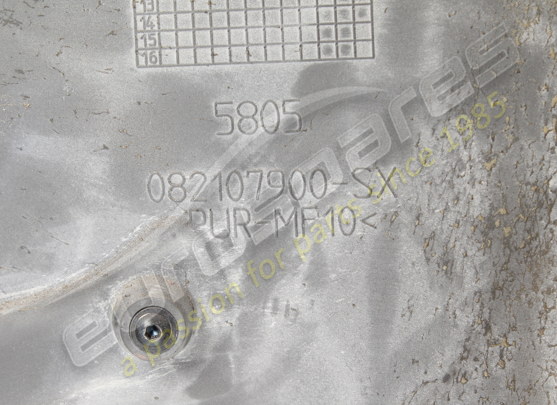 rivestimento portellone sx usato ferrari. numero parte 84406207 (6)