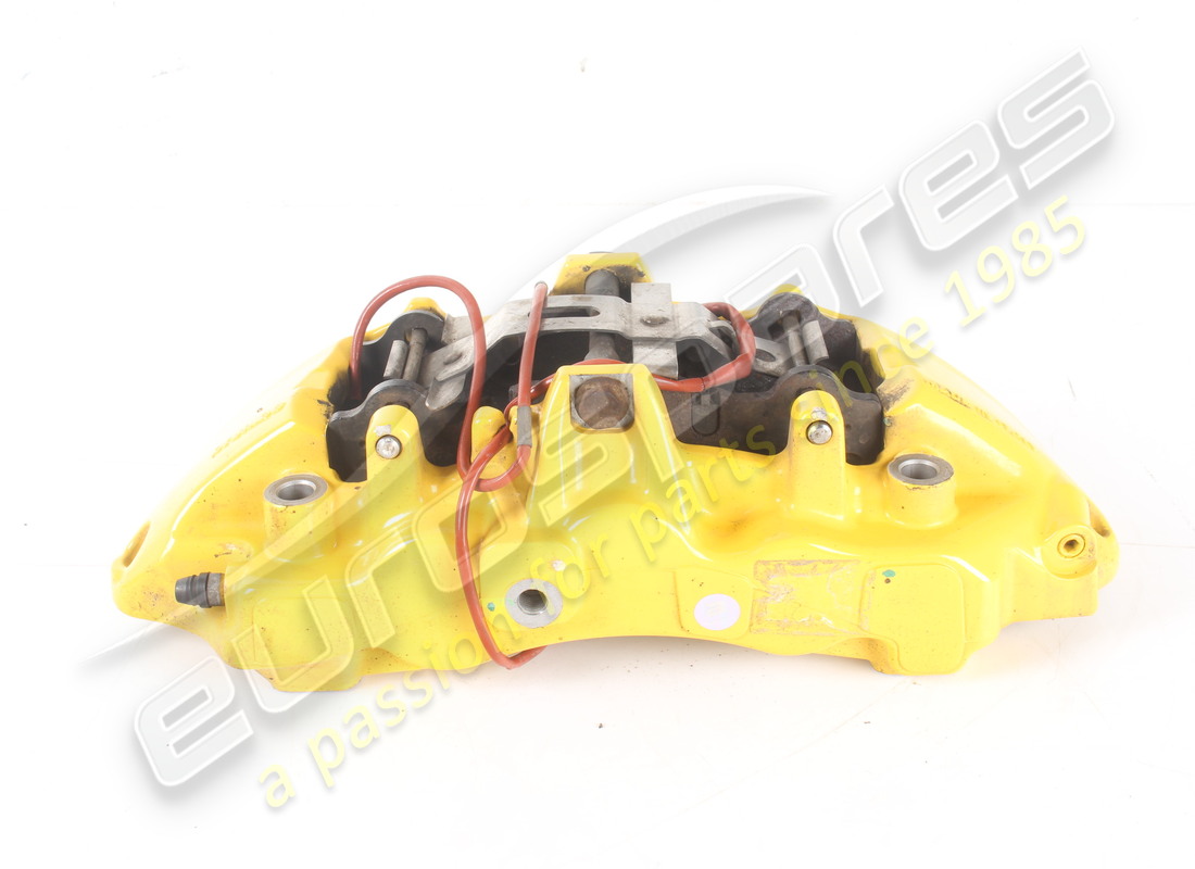 PINZA ANTERIORE DESTRA FERRARI USATA CON PASTIGLIE. NUMERO PARTE 315568 (3) pinza anteriore destra ferrari usata con pastiglie. numero parte 315568 (3)