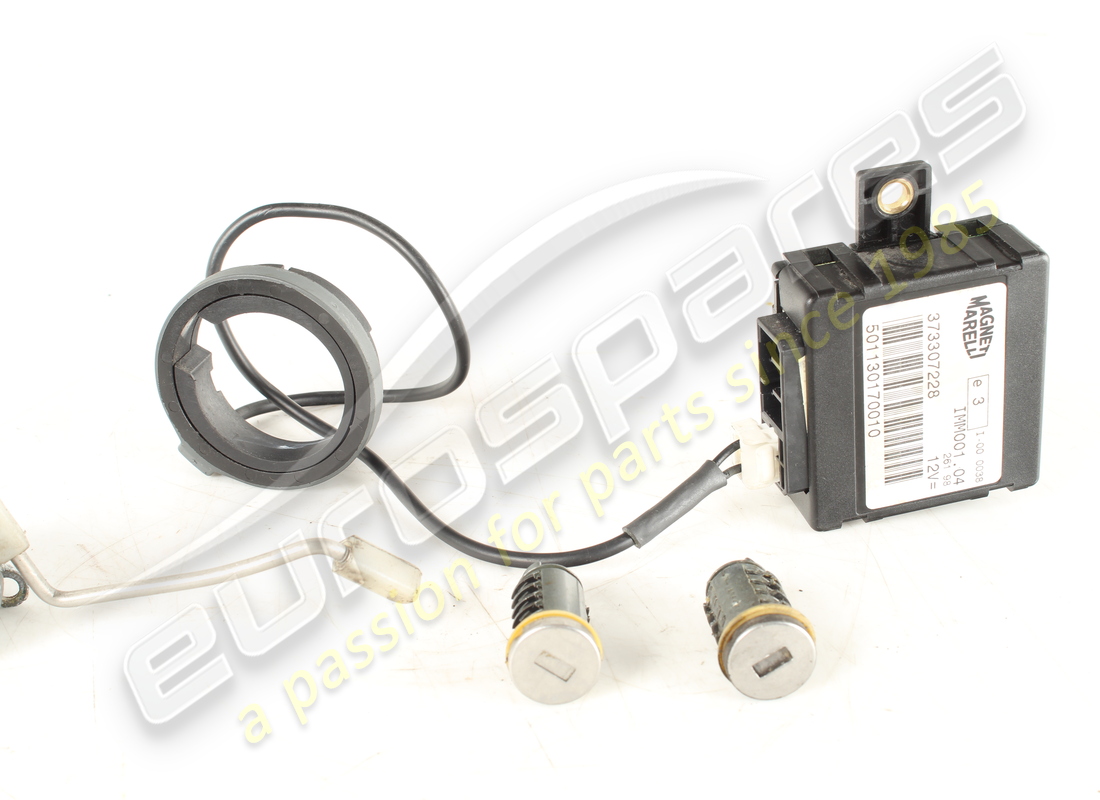 set completo di serratura e chiave usato eurospares. numero parte eap1726466 (6)