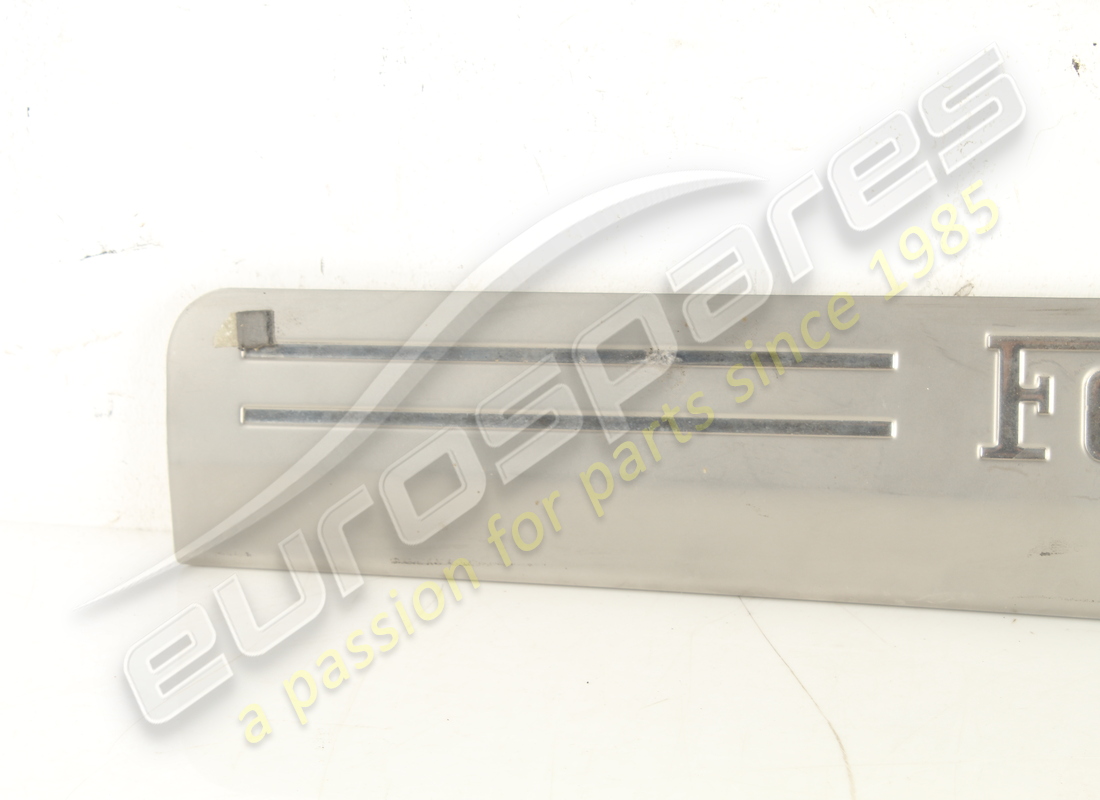 usato ferrari pedana destra. numero parte 81361800 (3)