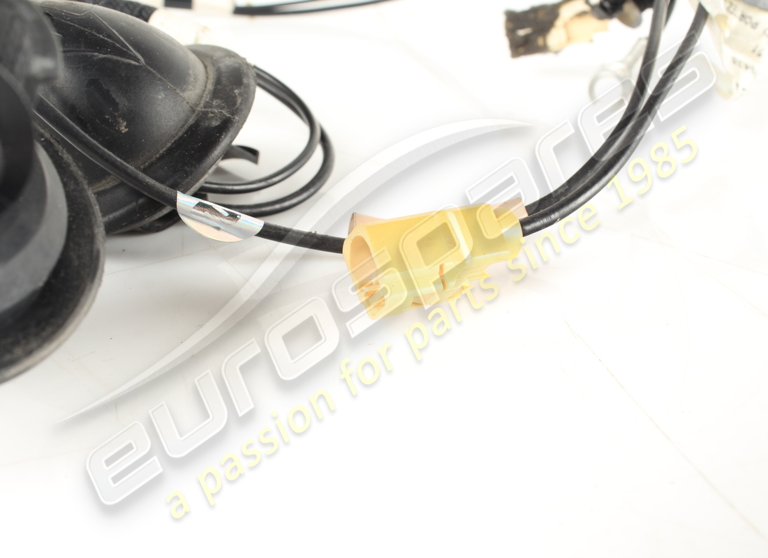 cavo am/fm per portellone posteriore usato ferrari - numero parte standard 276438 (2)