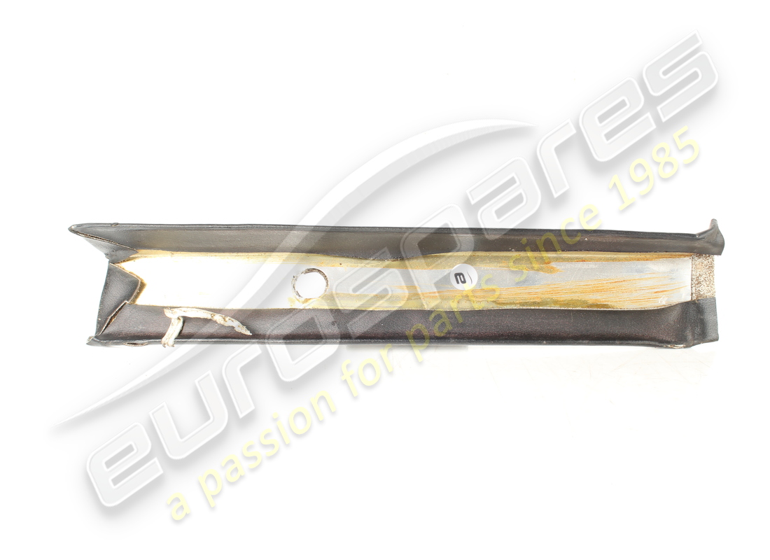 modanatura centrale dx usata ferrari. numero parte 60686000 (1)