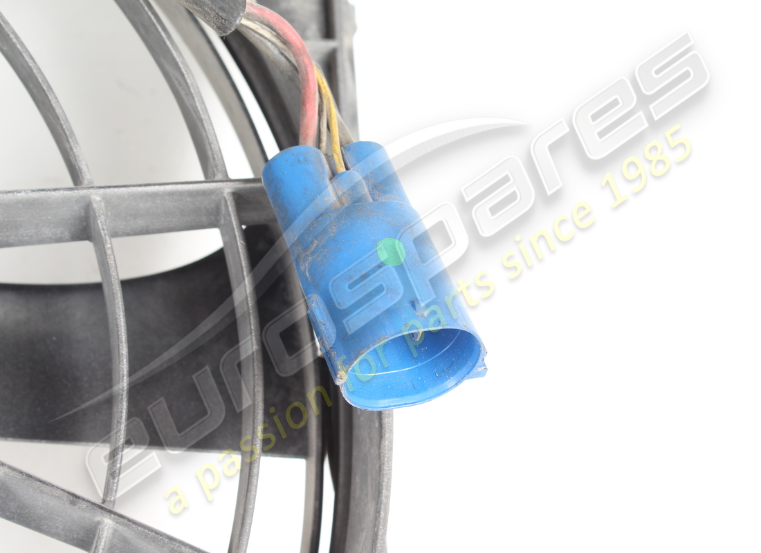 cofano danneggiato ferrari con ventole elettriche. numero parte 267211 (5)