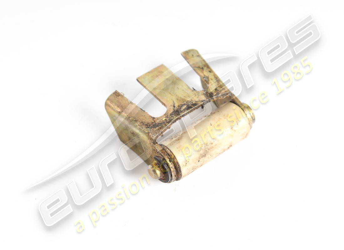 parentesi ferrari usata. numero parte 61111900 (1)