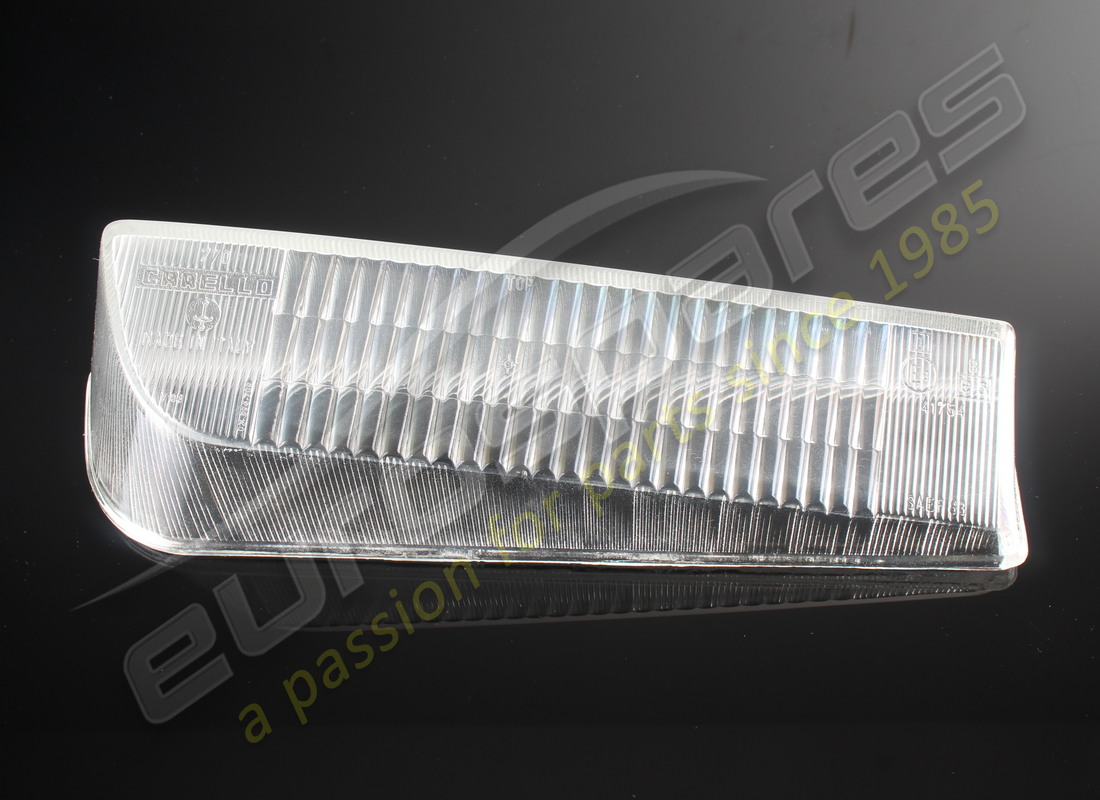 NUOVA Eurospares LENTE INFERIORE IN PLASTICA DX. NUMERO PARTE 61882300L (1)
