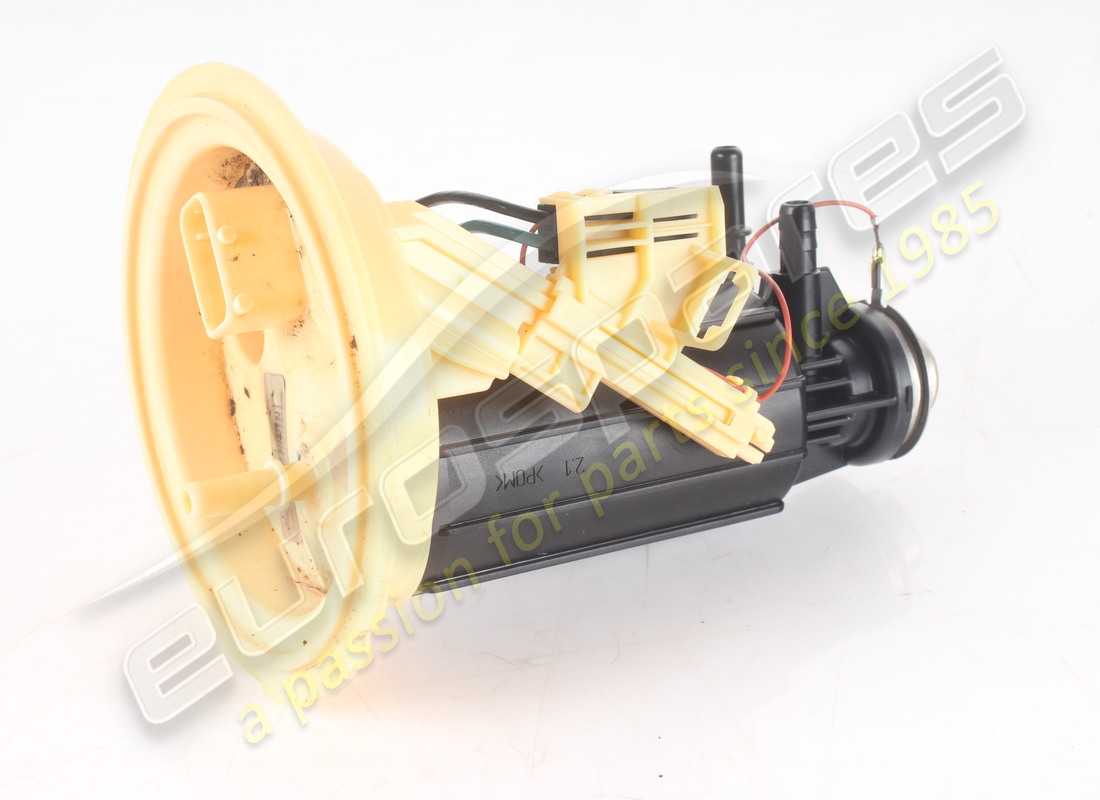 filtro pompa carburante dx usato ferrari. numero parte 282784 (2)
