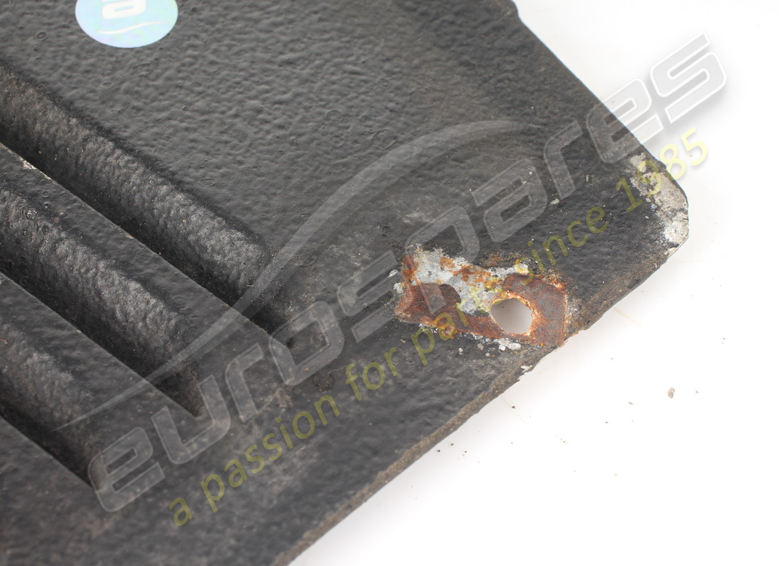 GRIGLIA PARAFANGO ANTERIORE INTERNA SINISTRA USATA FERRARI. NUMERO PARTE 62492400 (2) griglia parafango anteriore interna sinistra usata ferrari. numero parte 62492400 (2)