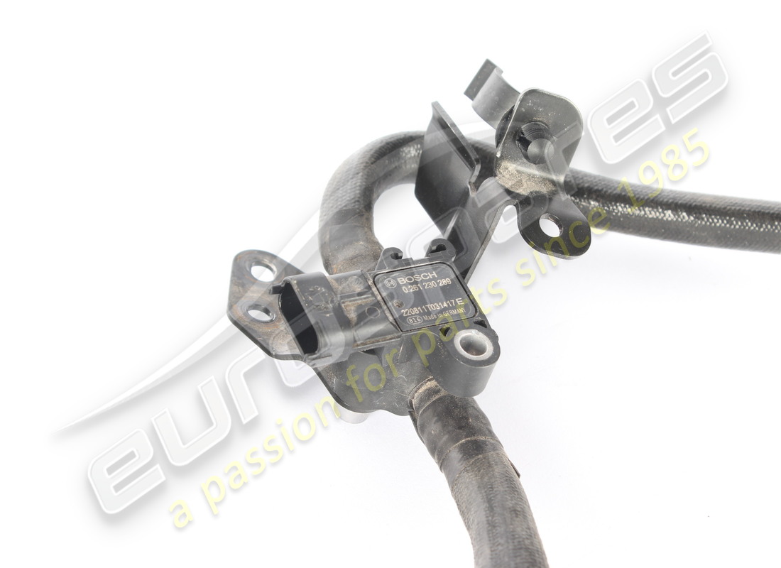 usato ferrari tubo da tev dx a venturi dx. numero parte 910072 (3)