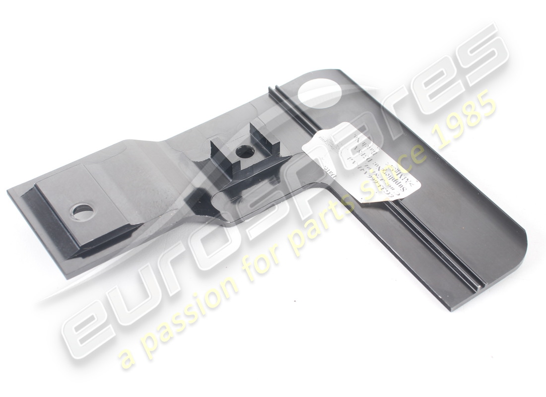 USATO Aston Martin FINITURA CRPT LHS COMM . NUMERO PARTE 6G33666A41AB (1)