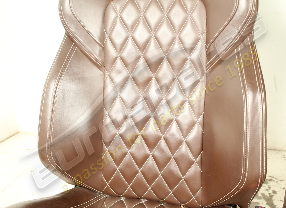 SET DI SEDILI COMPLETO USATO FERRARI CON LUNOTTI POSTERIORI. NUMERO PARTE EAP1564144 (5) set di sedili completo usato ferrari con lunotti posteriori. numero parte eap1564144 (5)