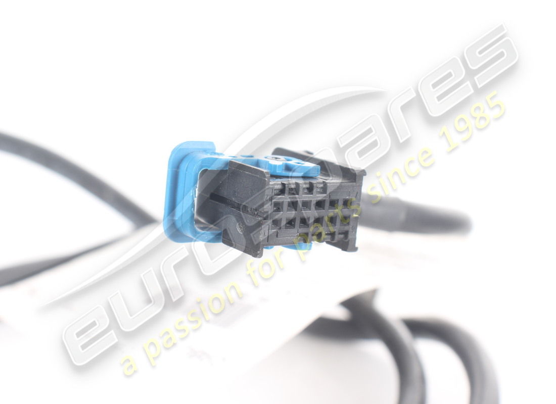 CAVO SPLITTER-PRESA USB-NIT USATO FERRARI. CODICE ARTICOLO 335434 (2) cavo splitter-presa usb-nit usato ferrari. codice articolo 335434 (2)