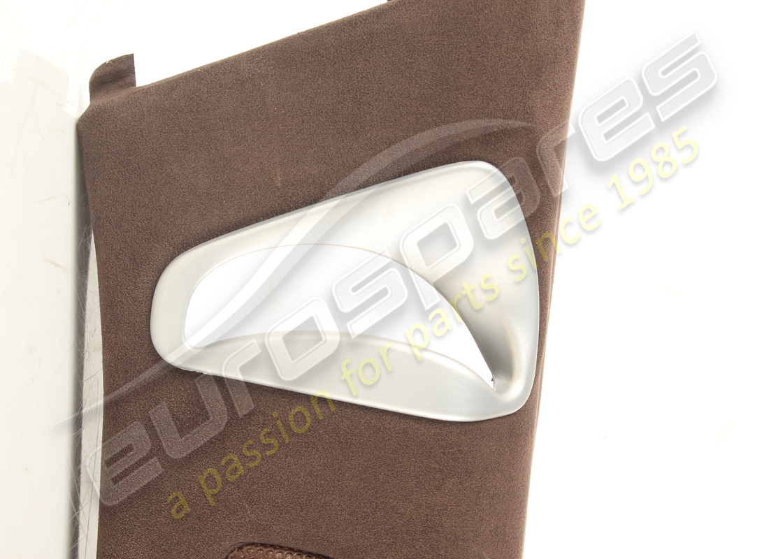 USATO FERRARI RIVESTIMENTO PILASTRO CENTRALE DESTRO. NUMERO PARTE 841736.. (2) usato ferrari rivestimento pilastro centrale destro. numero parte 841736.. (2)