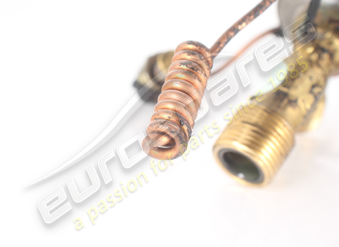 VALVOLA DI ESPANSIONE DELL'ARIA CONDIZIONATA FERRARI USATA. NUMERO PARTE 61742600 (7) valvola di espansione dell'aria condizionata ferrari usata. numero parte 61742600 (7)