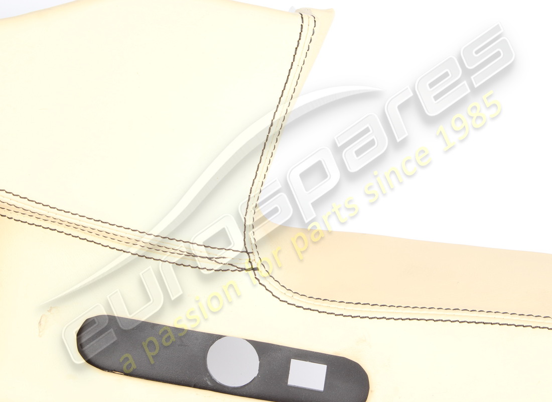 usato ferrari crema pilastro centrale sx 110. numero parte 68538504 (2)
