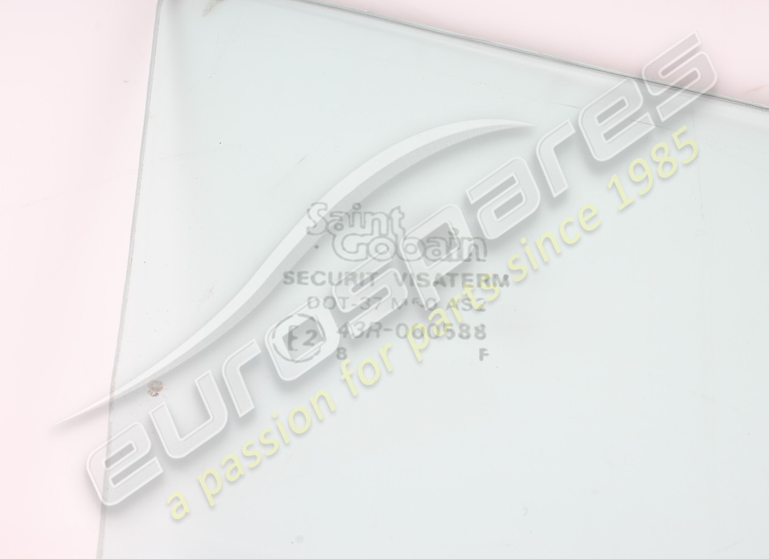 usato ferrari vetro luce posteriore sx gts. numero parte 60162906 (2)