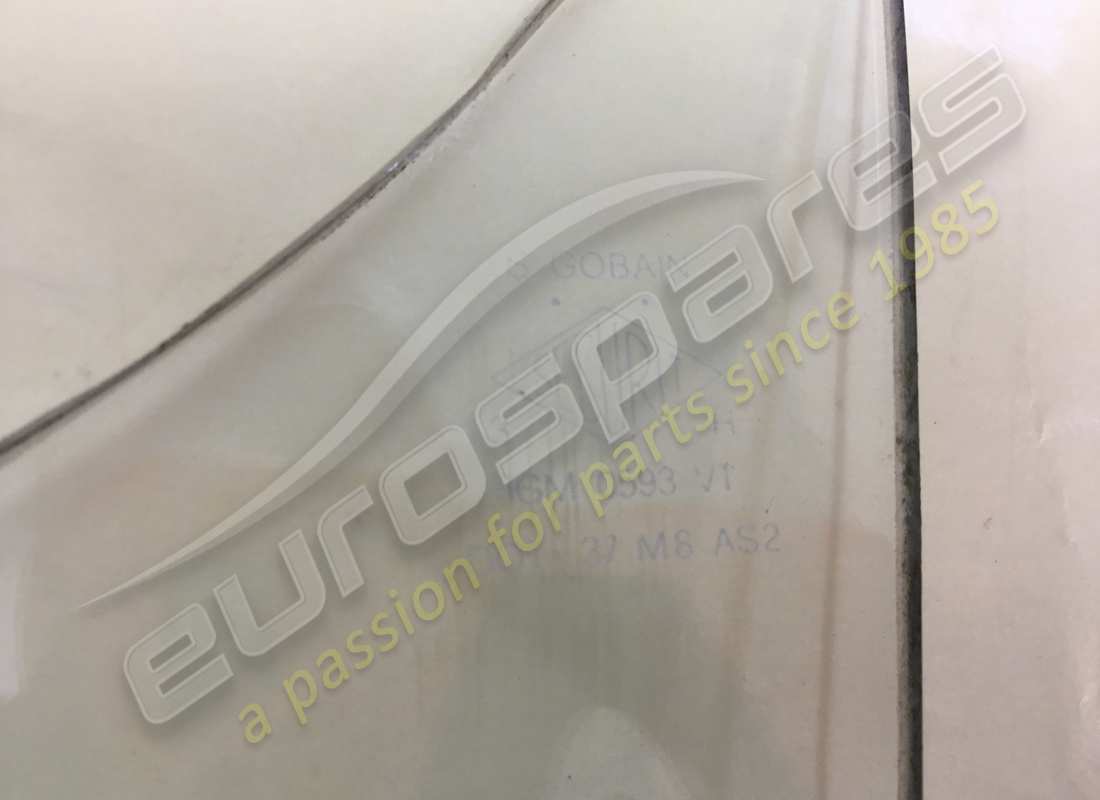 nuovo (altro) ferrari 246gts vetro di sfiato quartiere sx (senza foro). numero parte 20284105a (2)