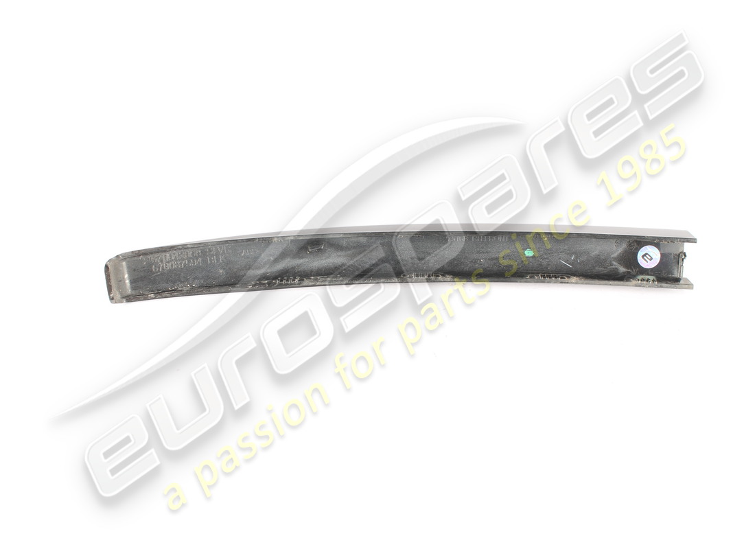 copertura anteriore destra usata maserati (nera). numero parte 670093074 (2)