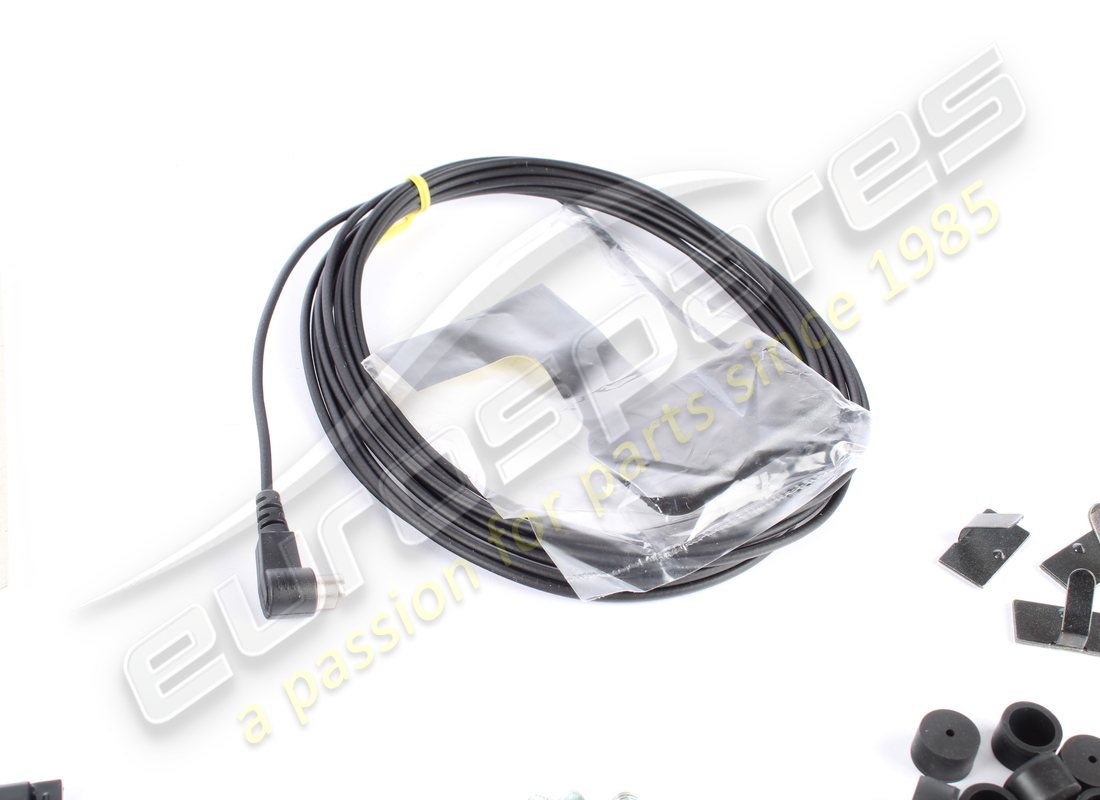 NUOVO FERRARI KIT TELECAMERA POSTERIORE DI PARCHEGGIO F430. NUMERO PARTE 70003201 (7) nuovo ferrari kit telecamera posteriore di parcheggio f430. numero parte 70003201 (7)