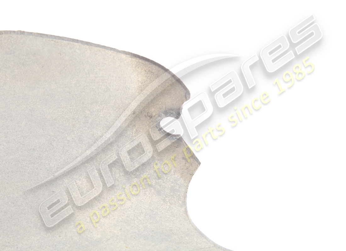 protezione passaruota anteriore destro danneggiata maserati. numero parte 372500526 (4)