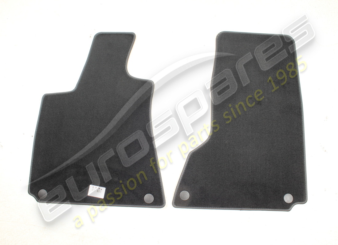 nuovo maserati kit tappetini anteriori nero. numero parte 673004332 (1)