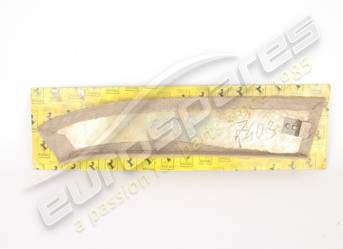 nuova ferrari modanatura sx. numero parte 61871800 (1)