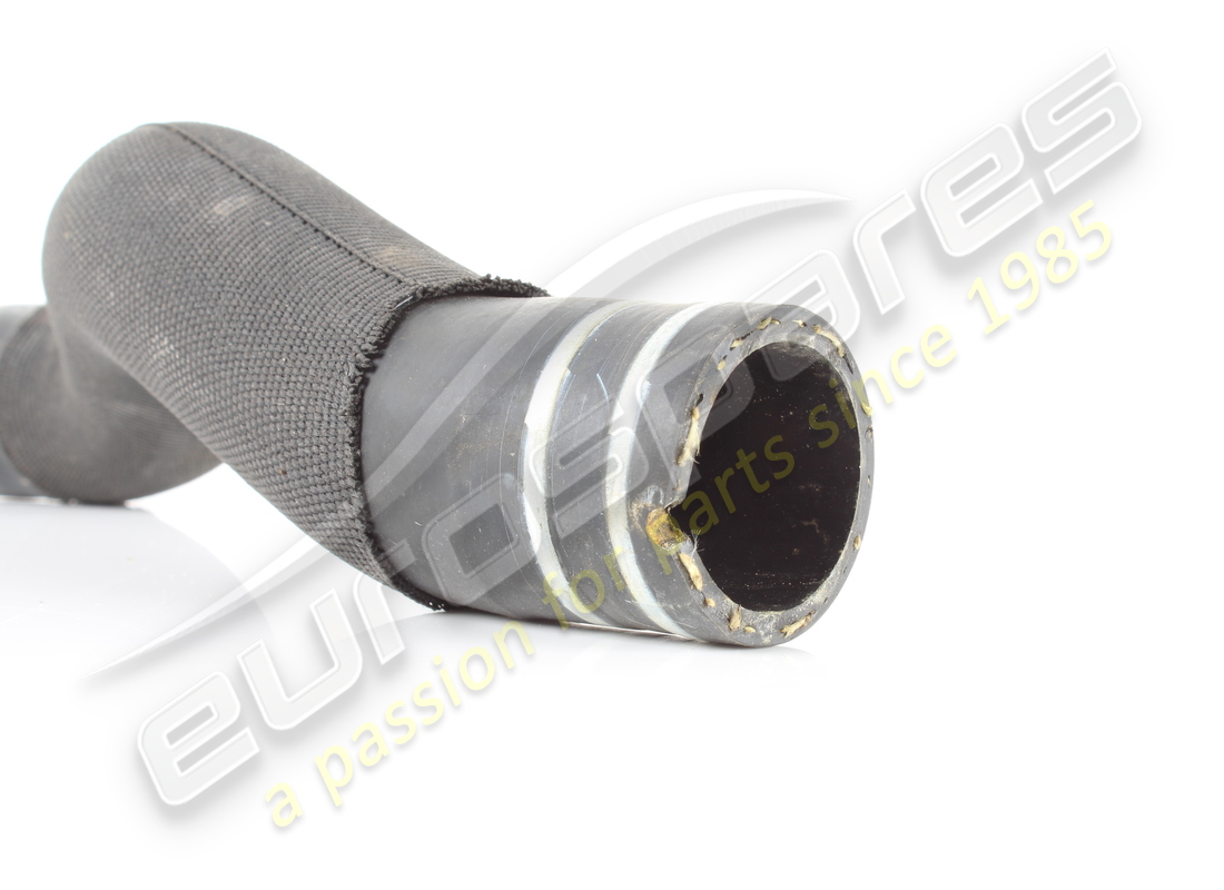 USATO FERRARI MANICOTTO INGRESSO RADIATORE. NUMERO PARTE 883346 (2) usato ferrari manicotto ingresso radiatore. numero parte 883346 (2)