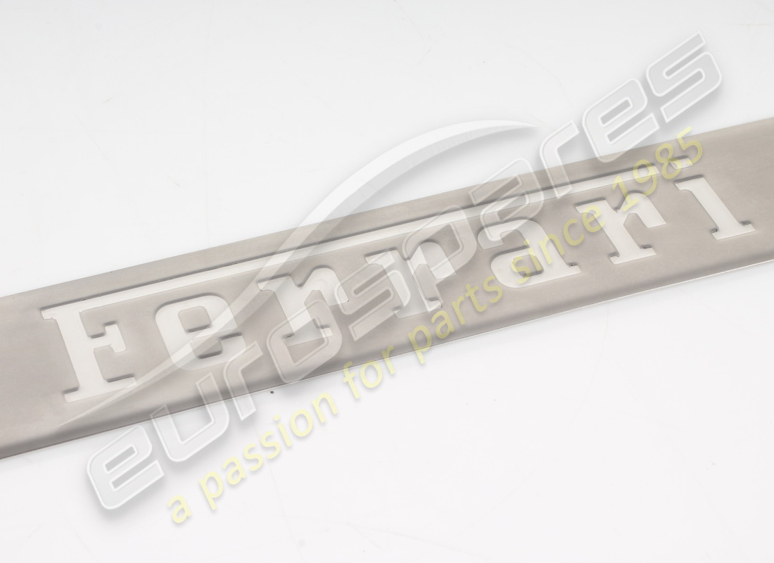 usato ferrari batticalcagno sx. numero parte 980853 (2)