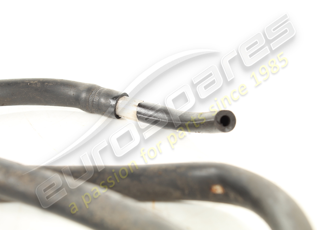 tubo di scarico dell'acqua usato maserati. numero parte 388100450 (3)