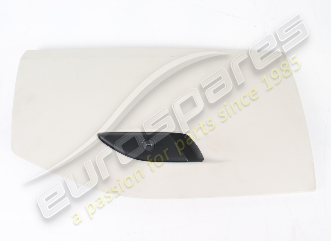 pannelli inferiori cruscotto usati eurospares in pelle grigio chiaro 4301 i numeri di parte 947673 e 947672 sono in pelle non in alcantara. numero di parte eap1723553 (5)