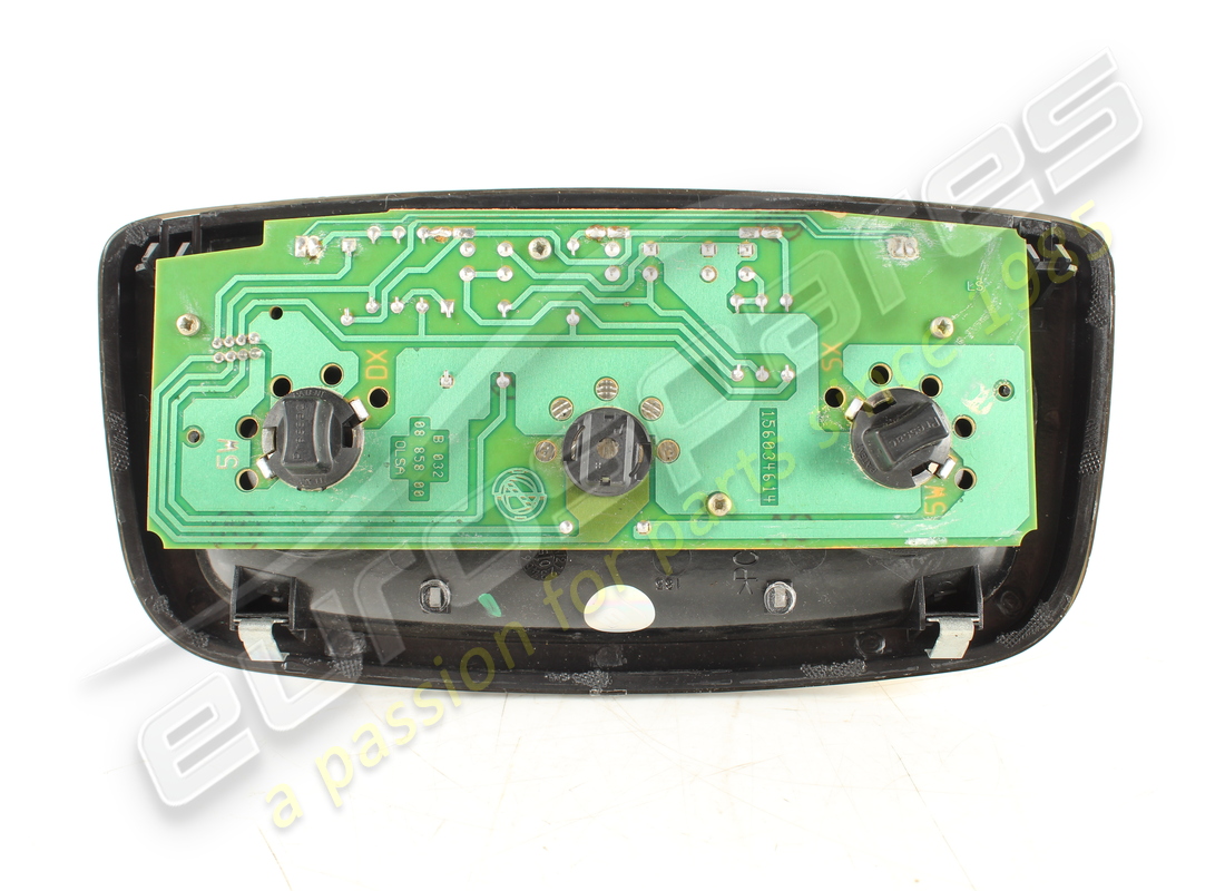 LAMPADA A CUPOLA MASERATI USATA. NUMERO PARTE 190940 (2) lampada a cupola maserati usata. numero parte 190940 (2)