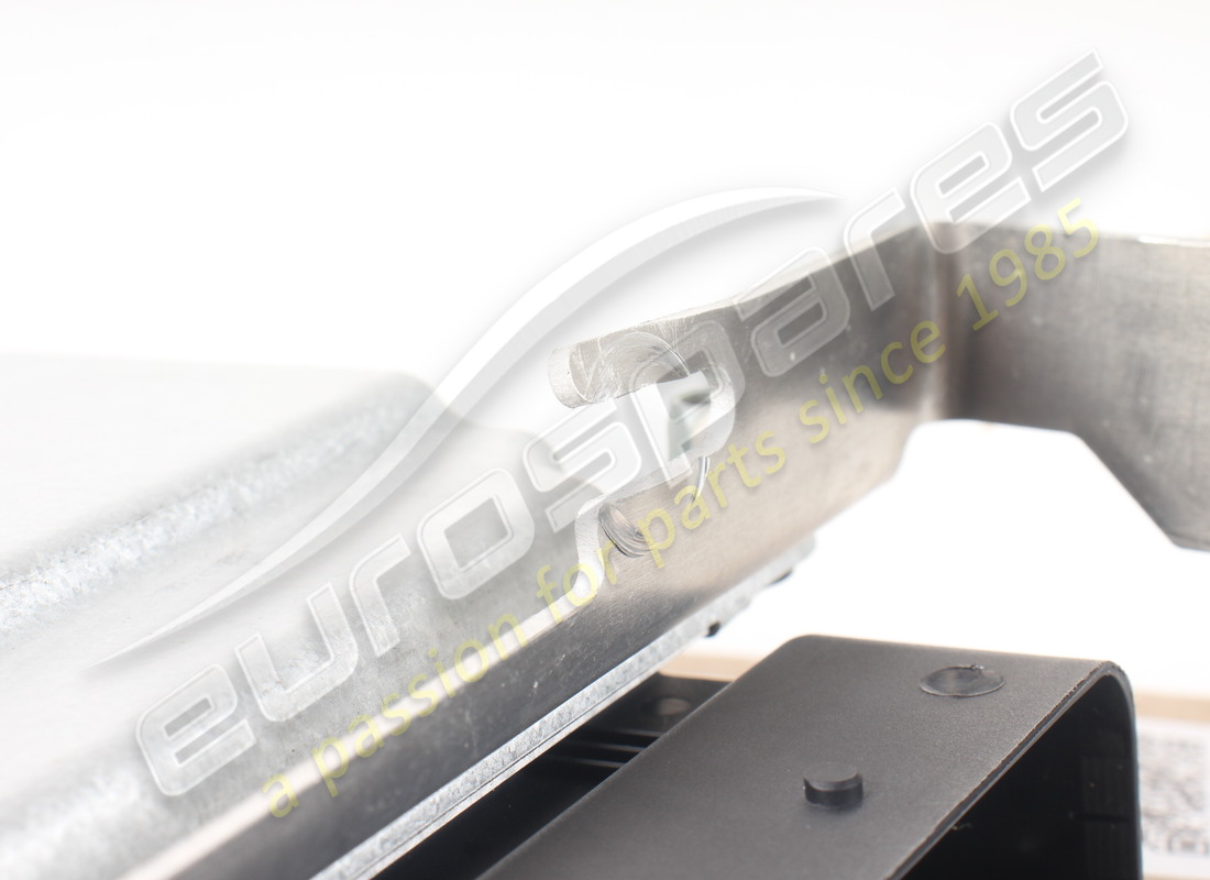 CENTRALINA SOSPENSIONE USATA FERRARI. NUMERO PARTE 811458 (5) centralina sospensione usata ferrari. numero parte 811458 (5)