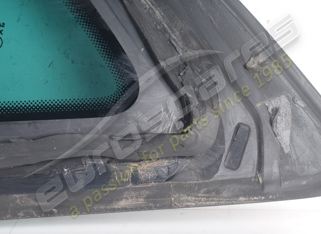 LUCE POSTERIORE DESTRO USATA FERRARI. NUMERO PARTE 86871100 (4) luce posteriore destro usata ferrari. numero parte 86871100 (4)