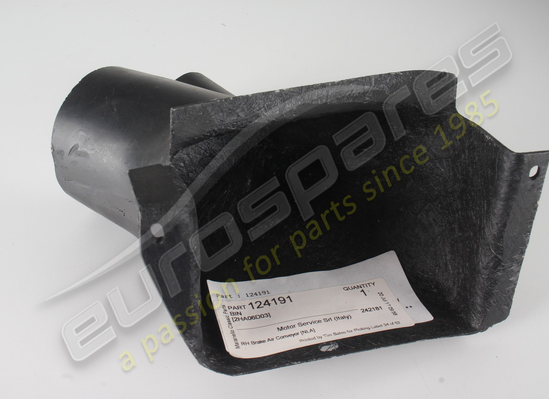 nuovo ferrari convogliatore aria freno destro. codice articolo 124191 (2)