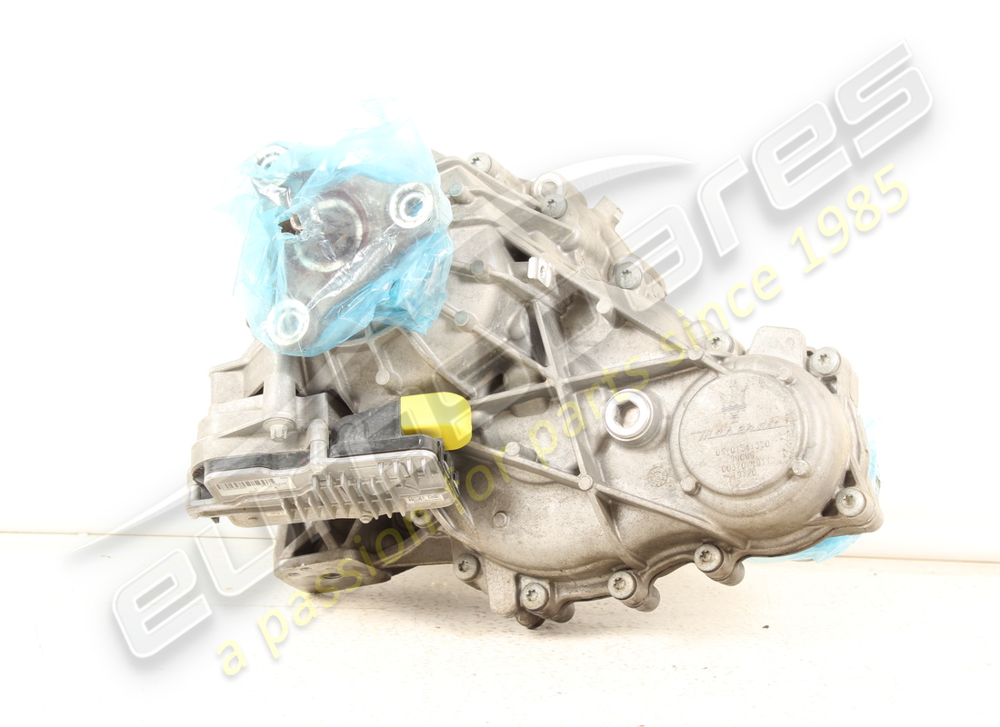 scatola di trasferimento del trasmissione a ruote integrali usata maserati. numero parte 670154135 (2)