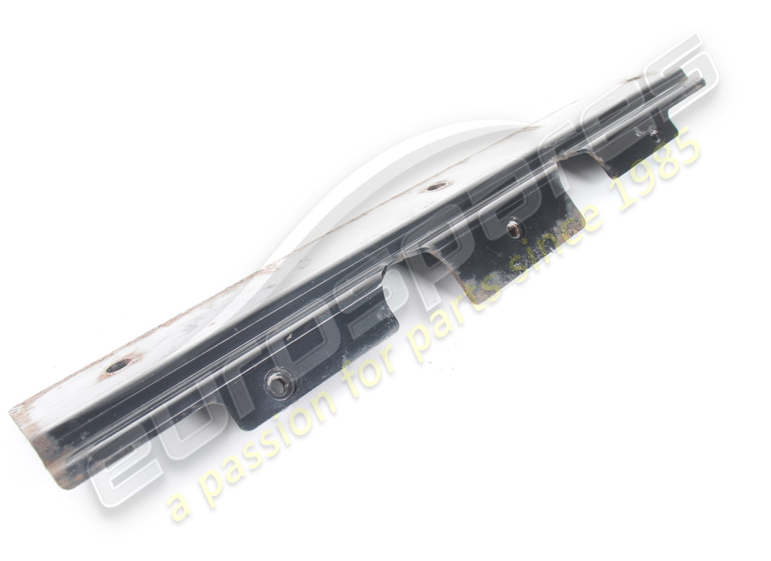 staffa usata aston martin, paraurti posteriore. numero parte 4g4317b681af (2)